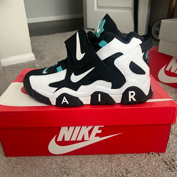 Nike Barrage Mid